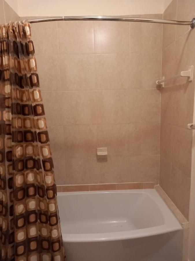 A Taste Of Paradise - Vacation Rentals Close To Us Embassy & Restaurants Насау Екстериор снимка