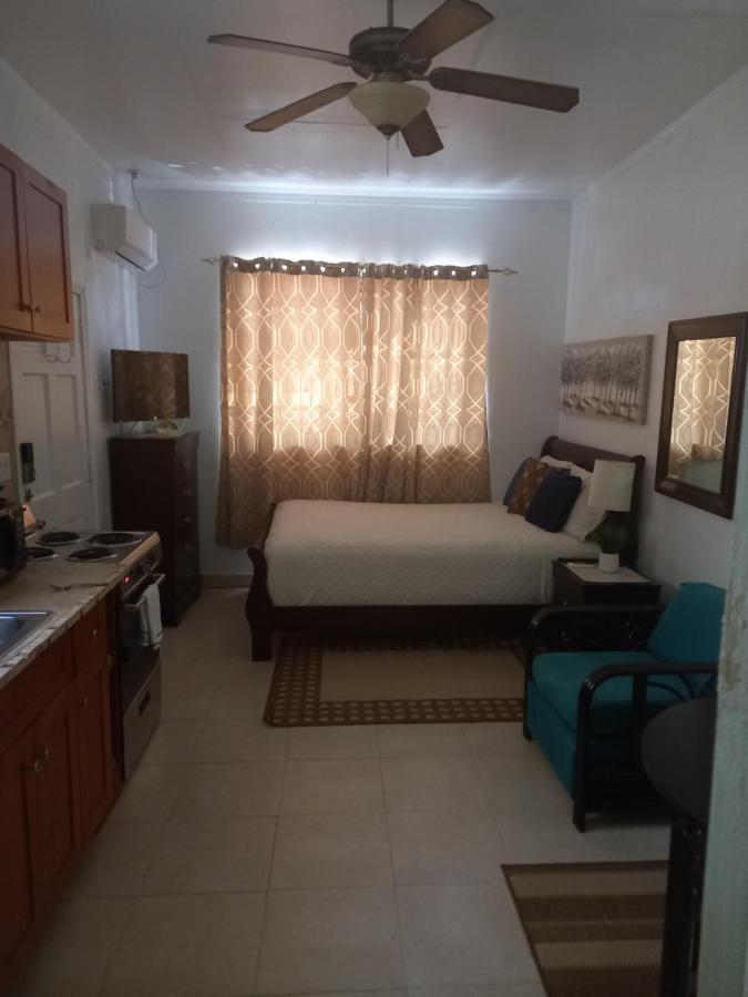 A Taste Of Paradise - Vacation Rentals Close To Us Embassy & Restaurants Насау Екстериор снимка