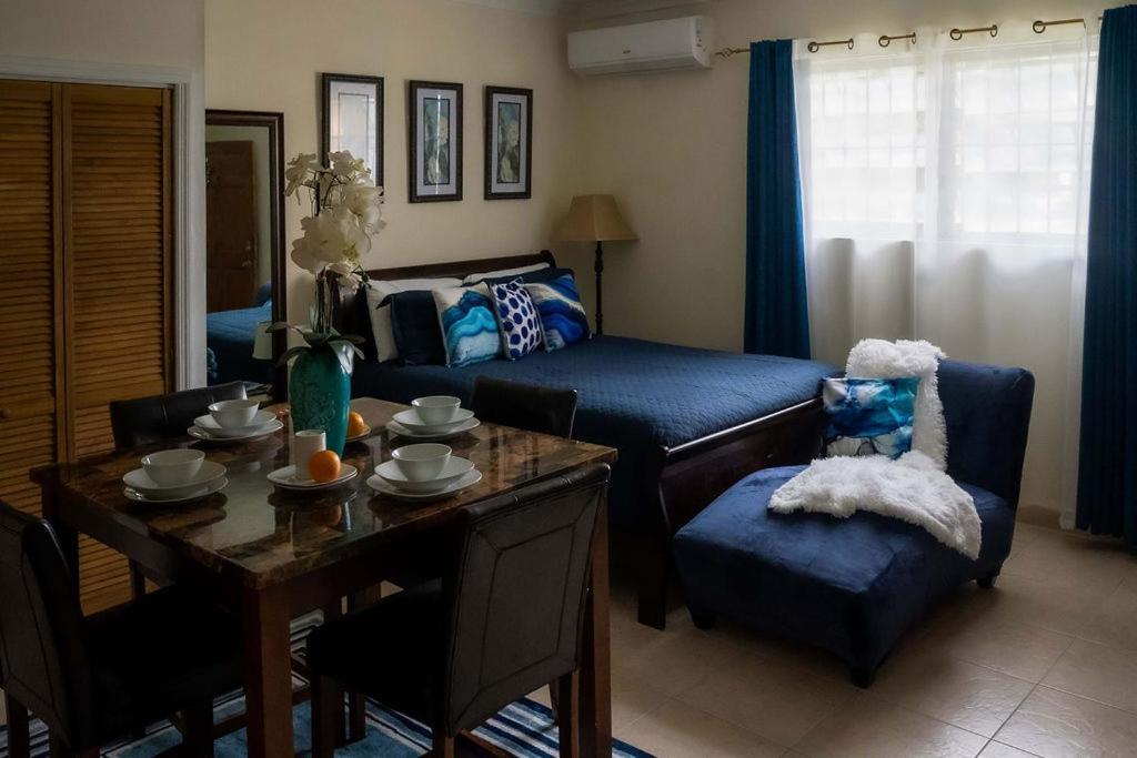A Taste Of Paradise - Vacation Rentals Close To Us Embassy & Restaurants Насау Екстериор снимка